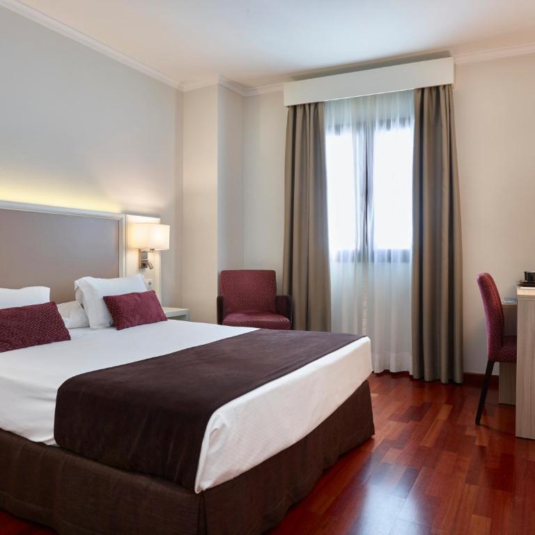 Hotel Maestranza - Habitación Doble - 1 o 2 camas - 2
