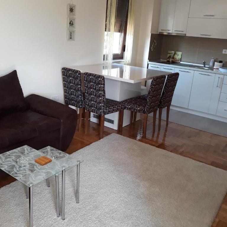 ZLATIBOR 2018 SPA i Wellness - Apartment - 14