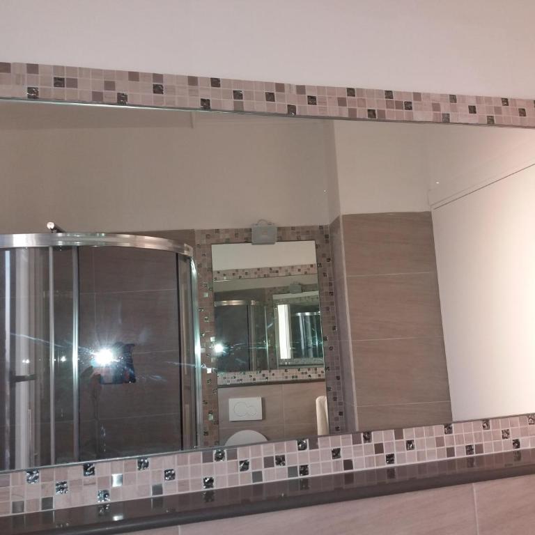 Casa Giulia - Deluxe Double Room with Private Bathroom - 5