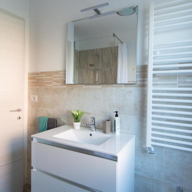 B&B Borgo Antico - Camera Tripla con Bagno Privato - 2