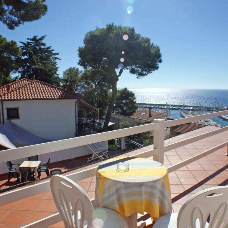 Albergo La Pineta - Camera Singola Mansardata con Balcone e Vista Mare - 2