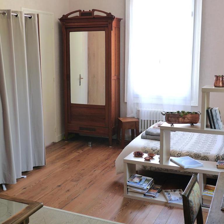 Joli appartement vue sur l'Eglise - Appartement - 9