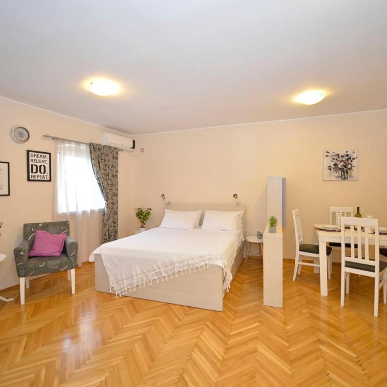 Apartment Filip - One-Bedroom Apartment - 3