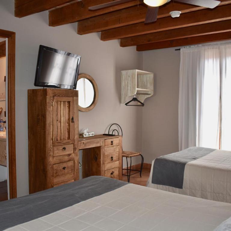 Hotel Ana Catalina and Suites - Habitación Doble - 2 camas dobles - 4