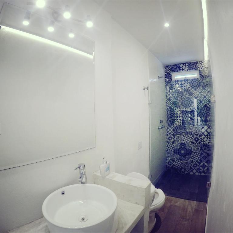 Hotel Downtown Merida - Budget Double Room - 5