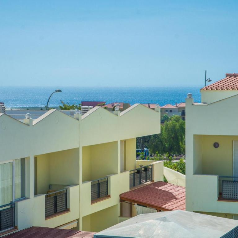 Townhouse Oasis Fañabe with 3 bedrooms and AC, MIR150 - Casa de 3 dormitorios - 35