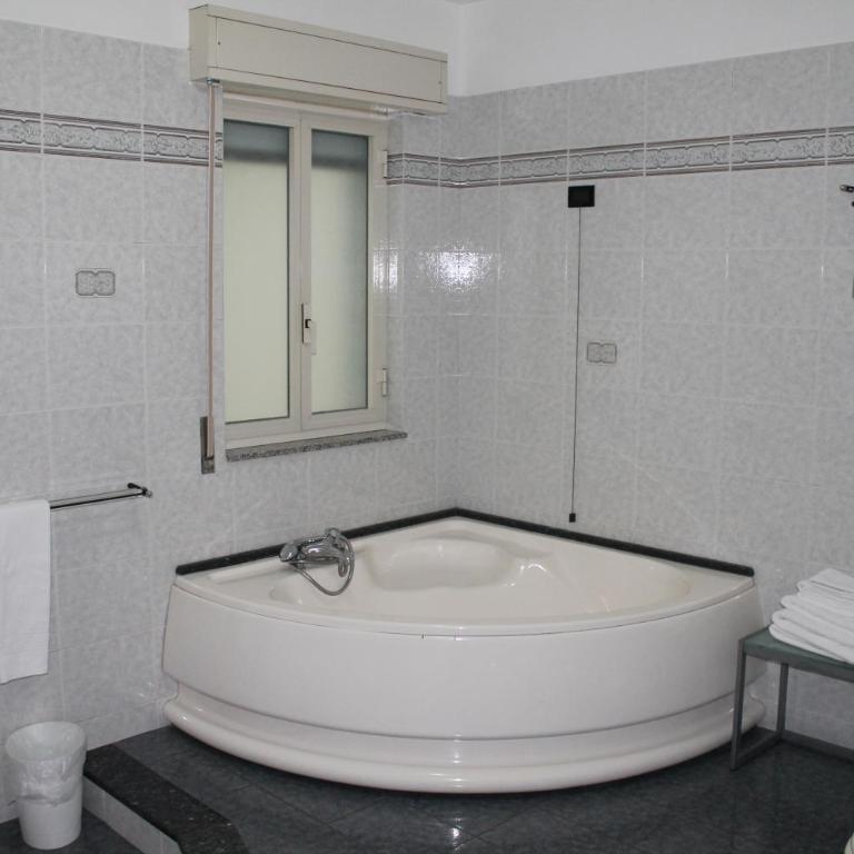 B&B Brezza Marina & Ristorante Shoreline - Chambre Triple avec Balcon - 19