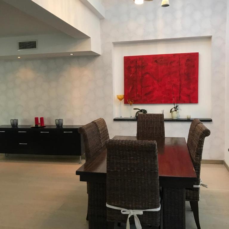 Villa with Heated Pool and Jacuzzi close to Puerto Banus and Beach - Villa de 3 dormitorios - 8