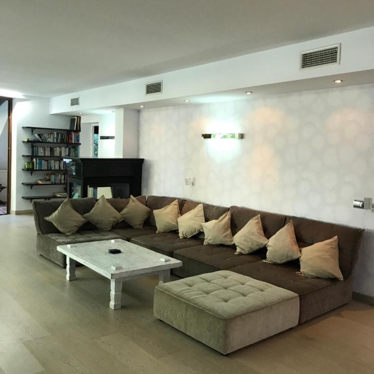 Villa with Heated Pool and Jacuzzi close to Puerto Banus and Beach - Villa de 3 dormitorios - 5