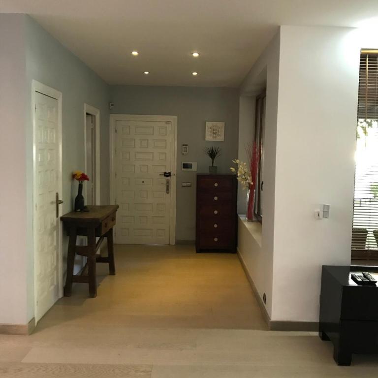 Villa with Heated Pool and Jacuzzi close to Puerto Banus and Beach - Villa de 3 dormitorios - 24