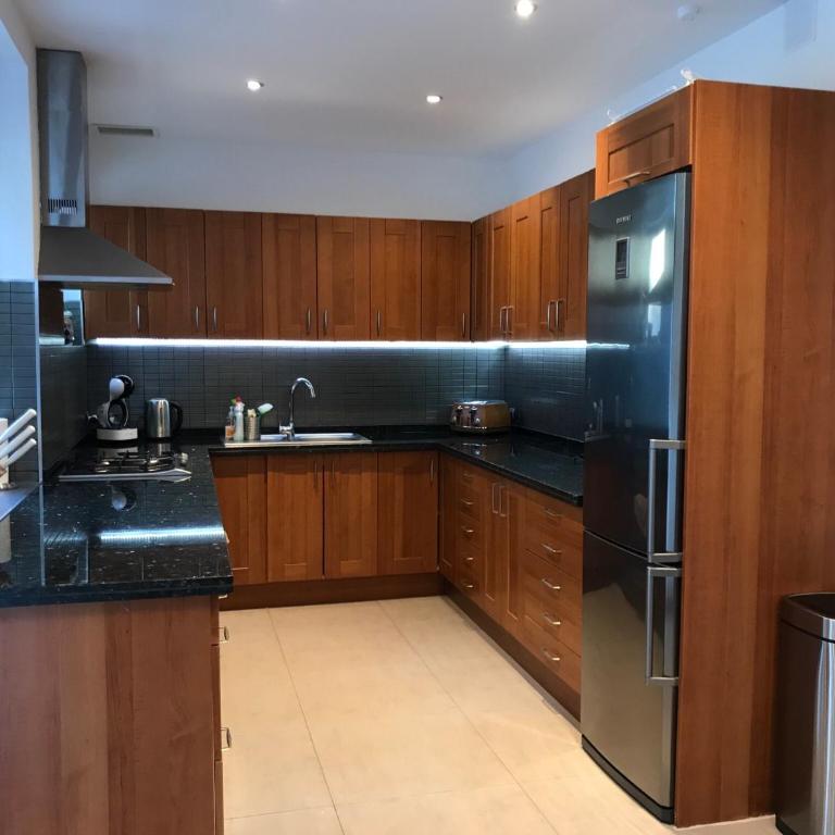 Villa with Heated Pool and Jacuzzi close to Puerto Banus and Beach - Villa de 3 dormitorios - 22