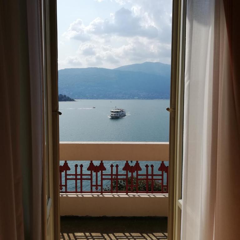 LVG Hotel Collection - Pallanza - Camera Deluxe Matrimoniale/Doppia con Letti Singoli con Balcone e Vista Lago - 8