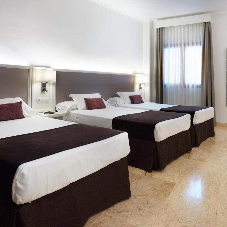 Hotel Maestranza - Habitación Triple - 1