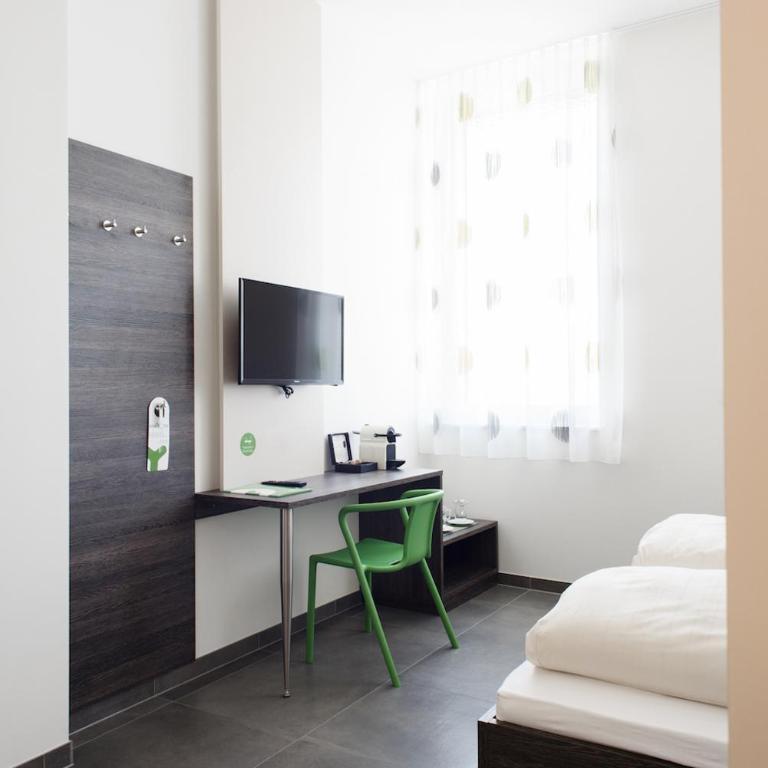 eee Hotel Traun - Standard Doppelzimmer - 9