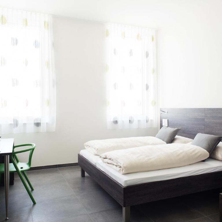 eee Hotel Traun - Standard Doppelzimmer - 10