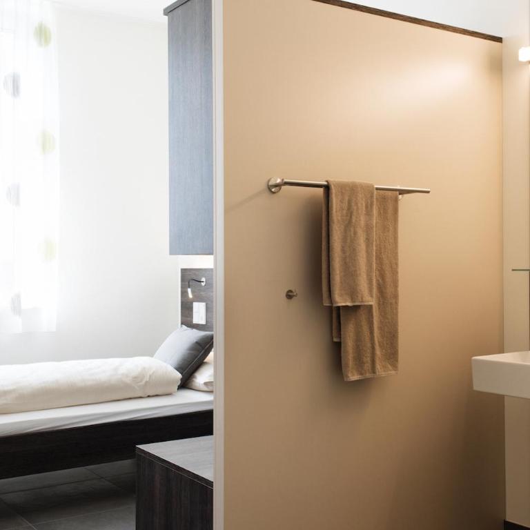 eee Hotel Traun - Standard Einzelzimmer - 8