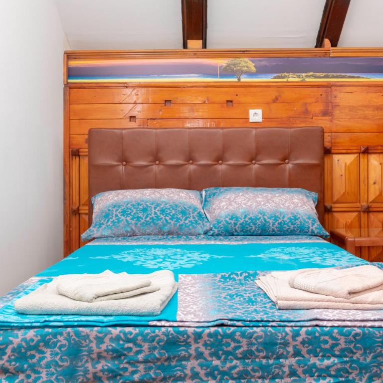 Fortezza rooms - Dvokrevetna Soba sa Bračnim Krevetom i Sopstvenim Kupatilom - 1