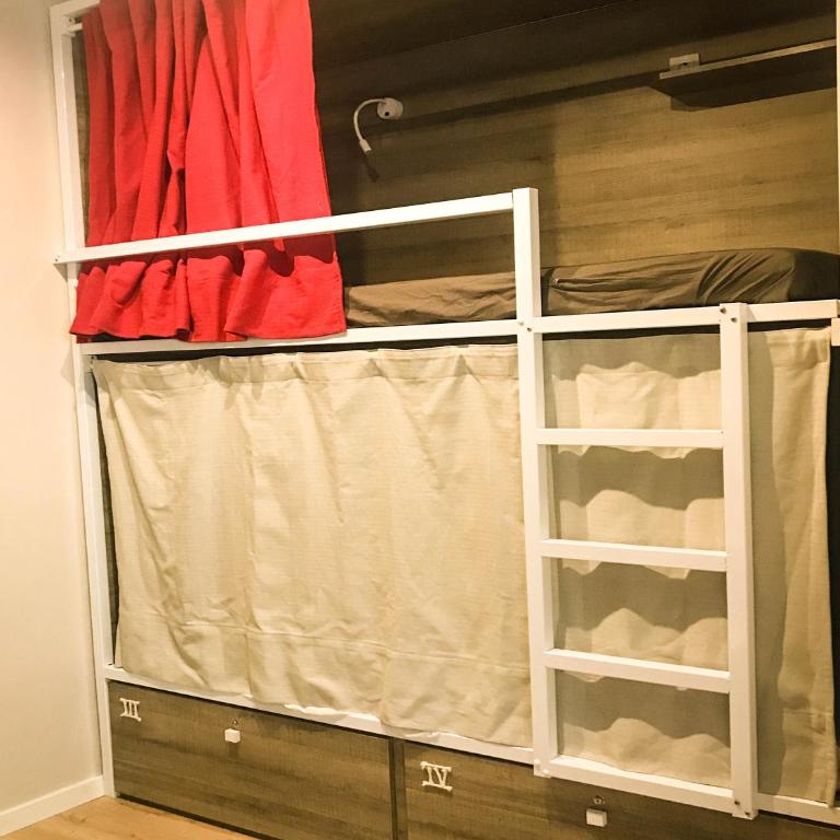 Cantagua Hostel - Bed in 4-Bed Female Dormitory Room - 9