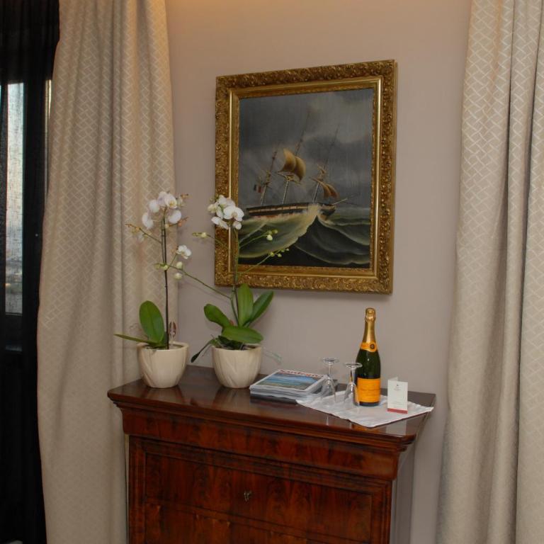 Hotel Excelsior - Junior Suite - 4