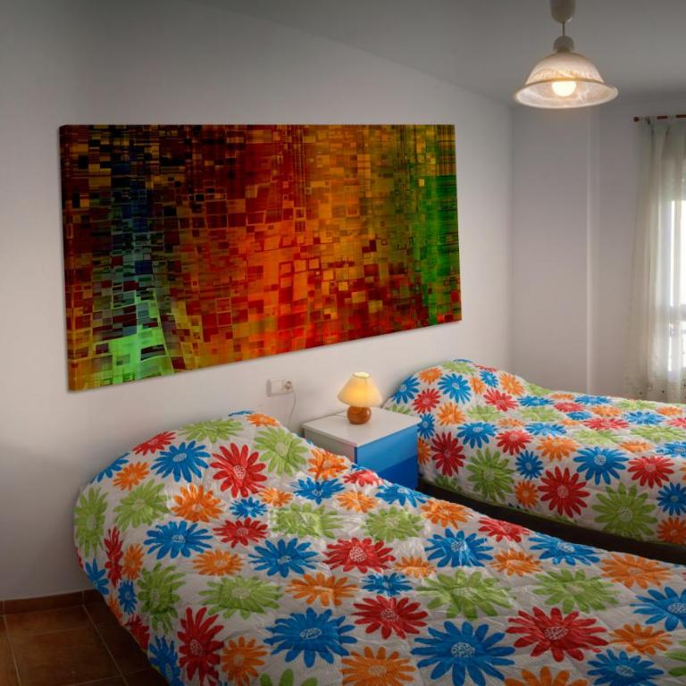 Apartamento 90 m2 en la mejor zona de Roquetas - Three-Bedroom Apartment - 9