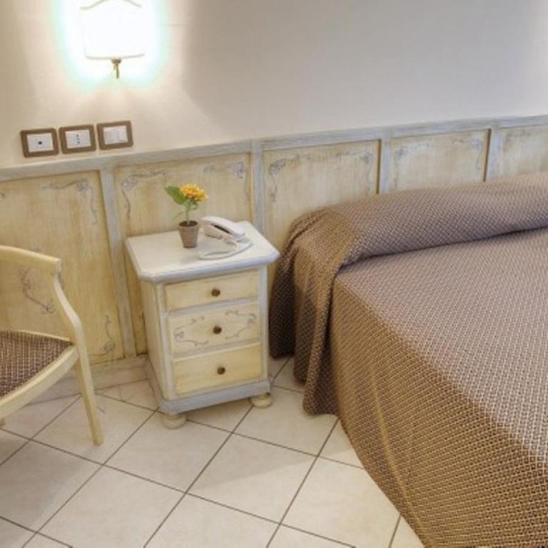 Villa Santa Margherita - Albergo - Camera Matrimoniale/Doppia con Letti Singoli - 5