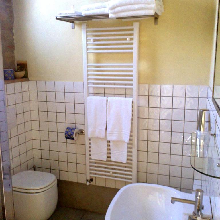 Relais Del Lago - Appartamento con 2 Camere da Letto (4 Adulti) - 9