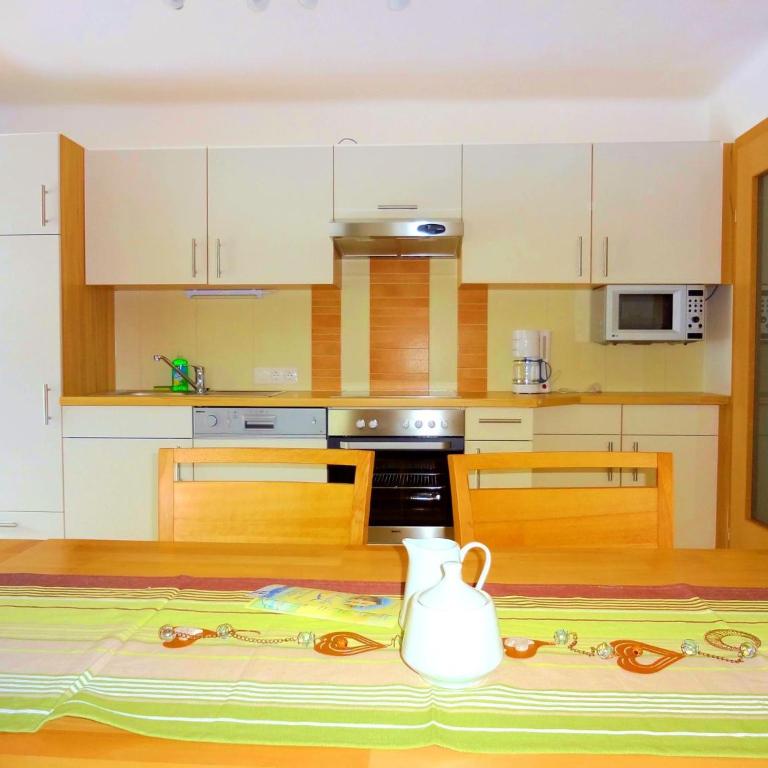 Appartementhaus Monika - Apartment mit 3 Schlafzimmern und Balkon - 7