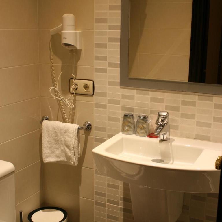 Hotel Los Molinos - Double Room - 4
