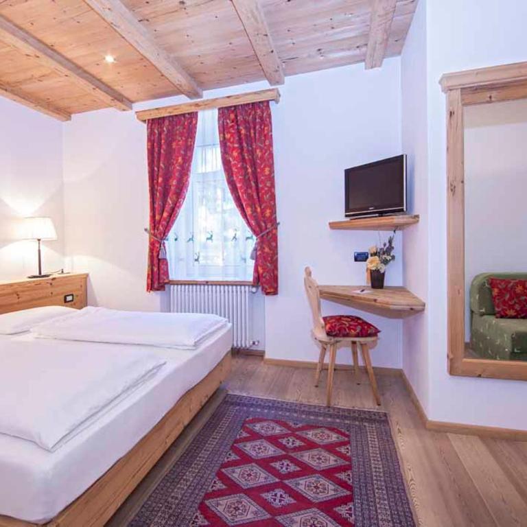 Hotel Corona Krone - Camera Comfort Matrimoniale/Doppia con Letti Singoli - 1