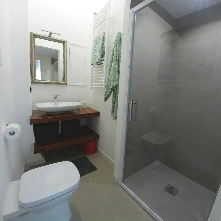 Camera sopra il parco a 2 passi dal mare - Camera Matrimoniale con Bagno Privato - 3