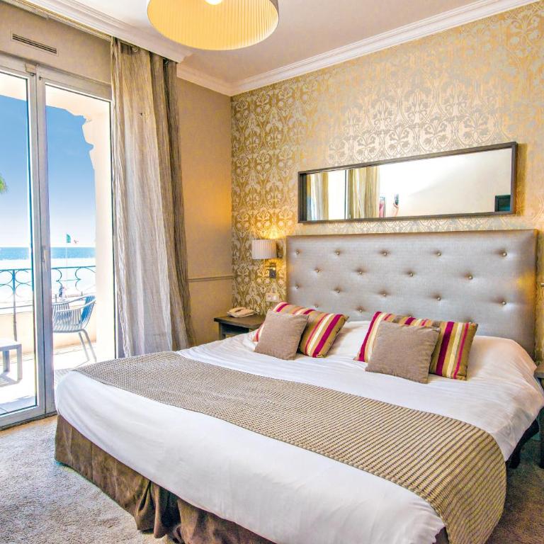 Hôtel Le Royal Promenade des Anglais - Chambre Double avec Terrasse - Vue sur Mer - 1