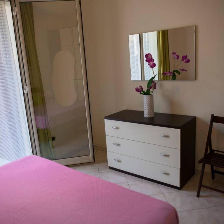 Casa Aurelia - Appartamento con 1 Camera da Letto e Patio - 14