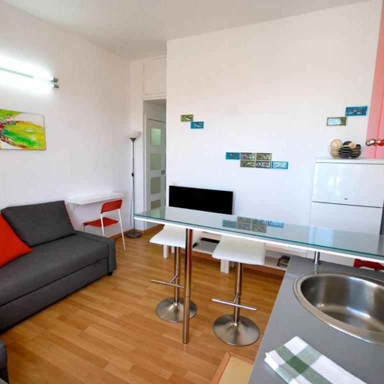 CHIC FLAT TRIANA - Habitación Doble Estándar - 9