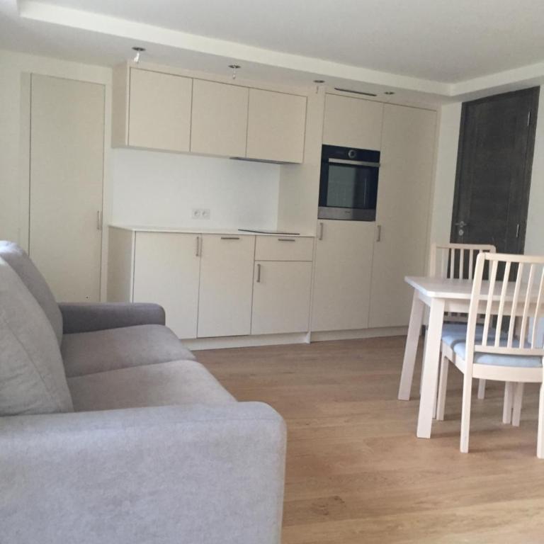 2 Chemin des Epinois - Appartement avec Balcon - 9