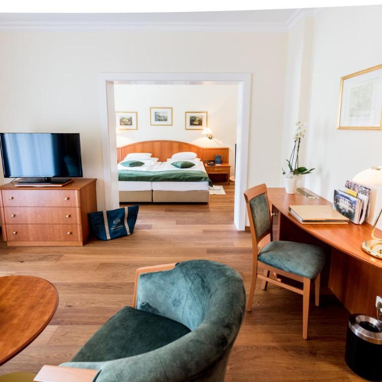 Hotel Warmbaderhof - Doppelzimmer Römerquelle - 2
