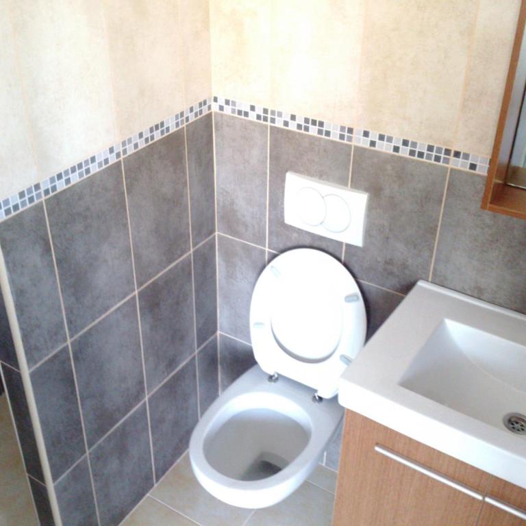 Apartments Atlantis - Double Room with Sea View - 9