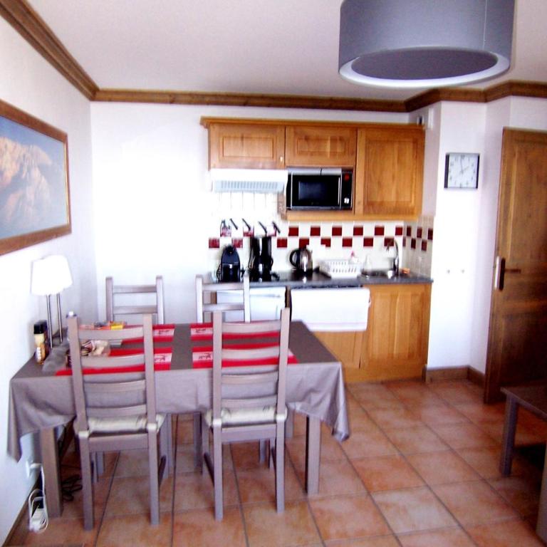 les 7 laux immobilier chalet B - Appartement avec Vue sur la Montagne - 3