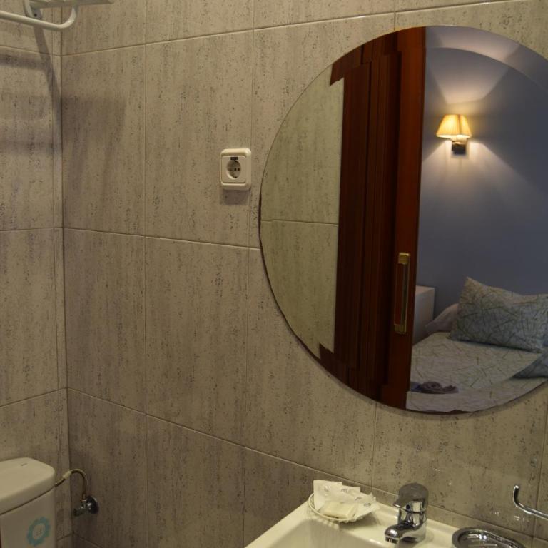 Hostal Rofer - Habitación Doble - 2 camas - 3