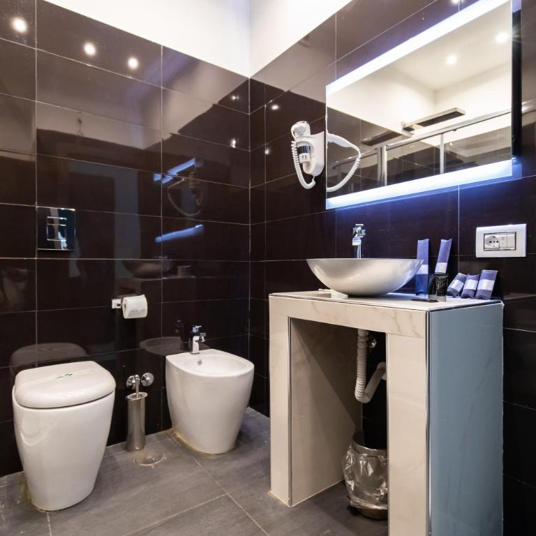 Tiffany & Babylon Luxury Stay - Camera Deluxe Matrimoniale con Vasca Idromassaggio - 18