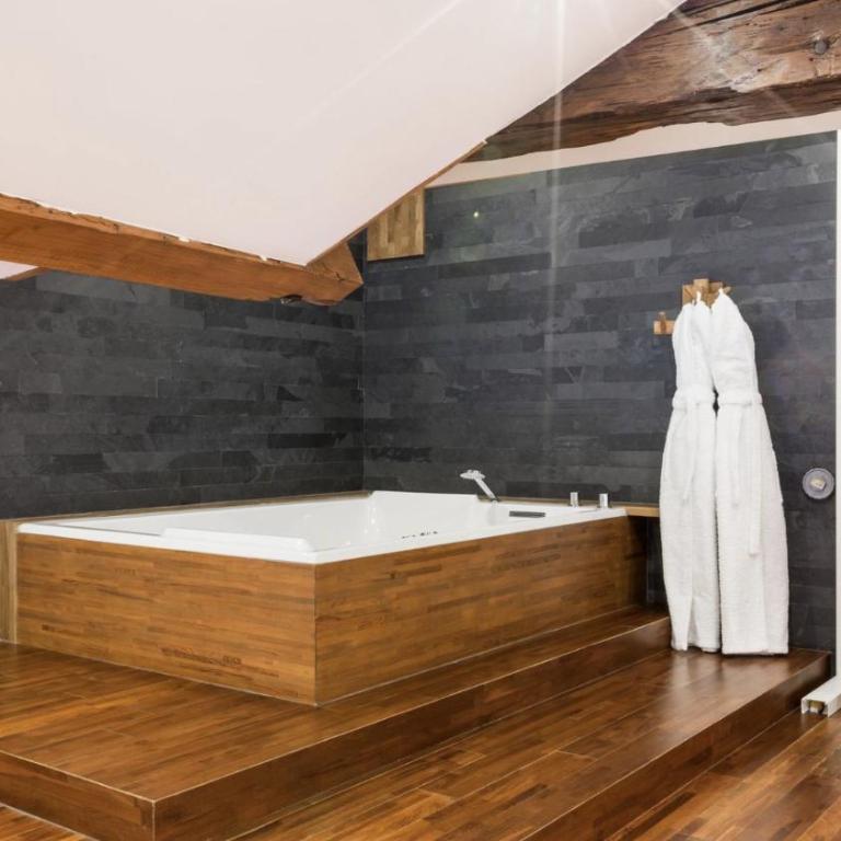 Les suites sainte claire - Appartamento su 2 Livelli con Idromassaggio - 24