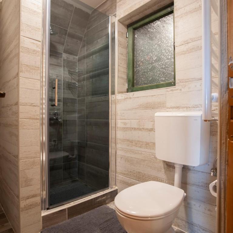 Woodland - Two-Bedroom House - 72