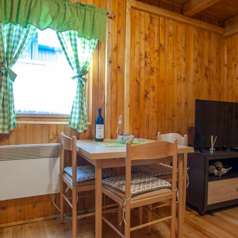 Woodland ABC - Two-Bedroom House - 12