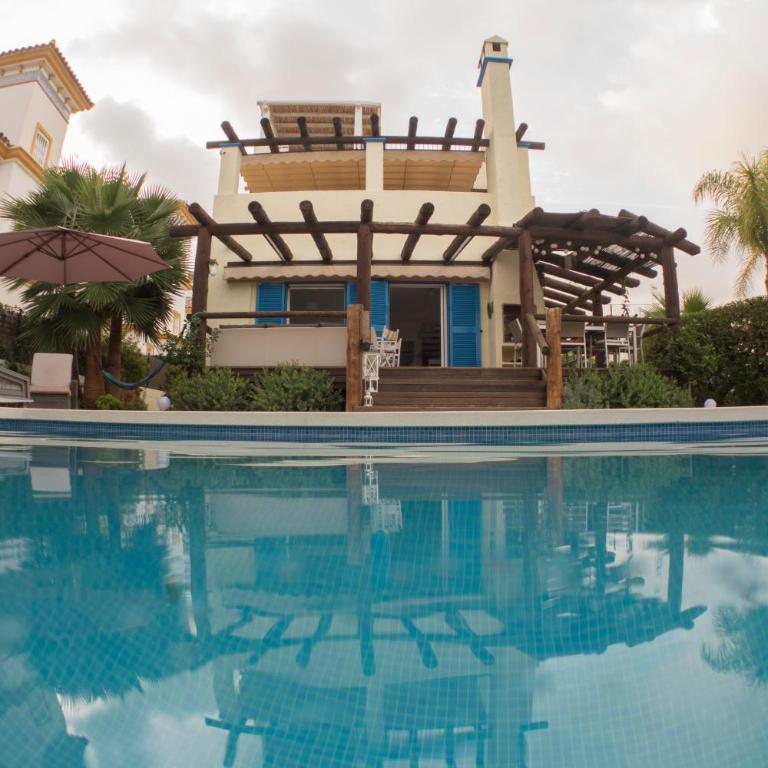 Villa La Caleta - Villa con piscina privada - 2