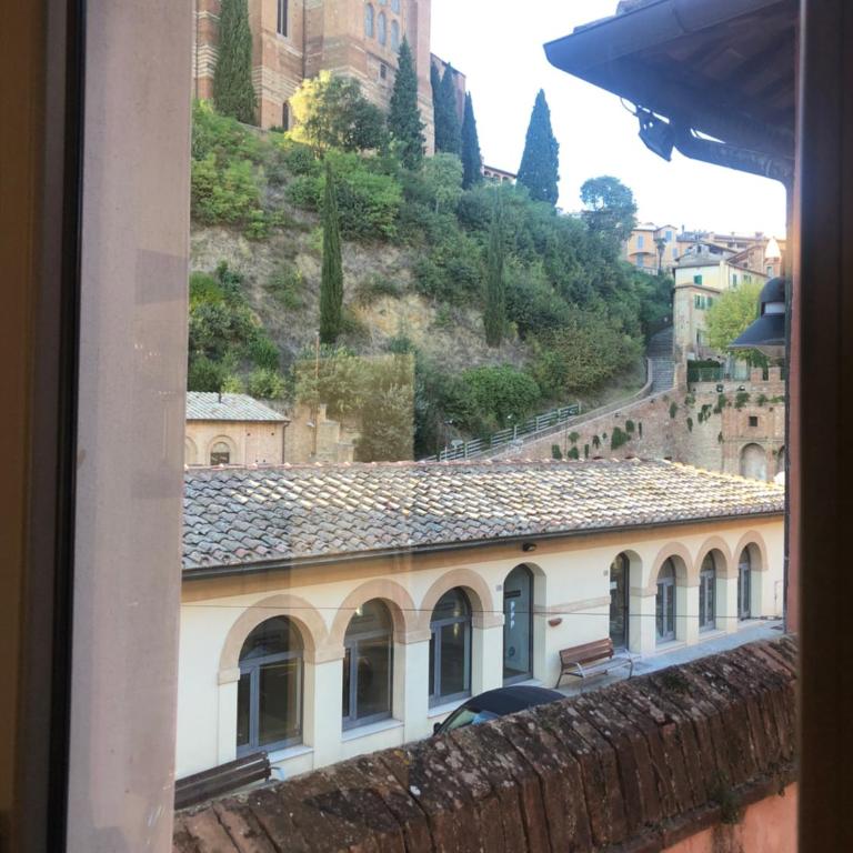 Siena Vip B&B - King Studio - 9