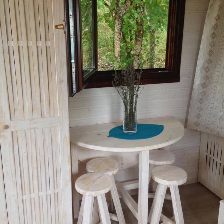 La Roulotte CLERELU - Du domaine des Ramonets - Chambre Double Deluxe - 5