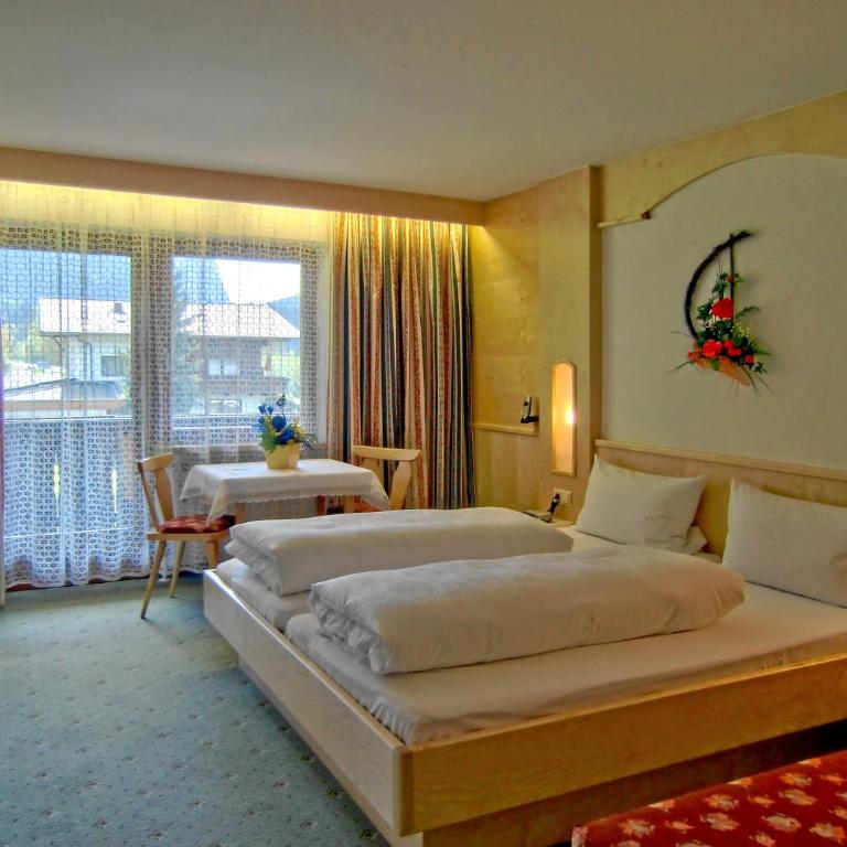 Haus Marita - Doppelzimmer mit Balkon - 10