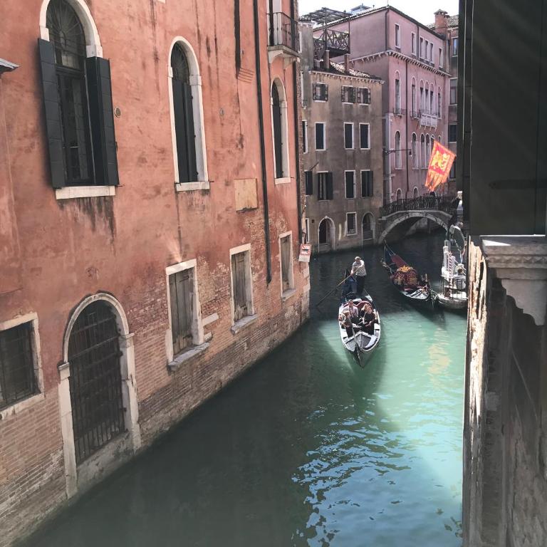 Luxury Venetian Rooms - Camera Matrimoniale/Doppia con Letti Singoli con Vista Canale - 12