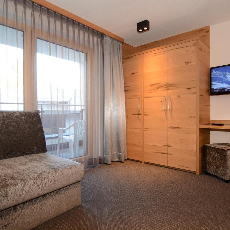 Garni Vereina - Dreibettzimmer - 2