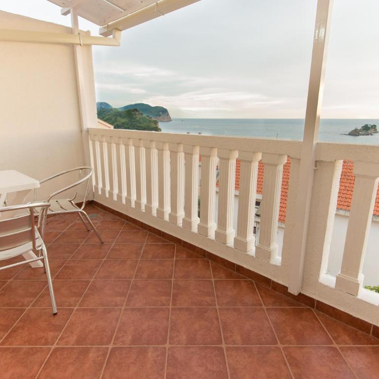 Vila Vukotić - Duplex Two-Bedroom Apartment with Balcony and Sea View - 1