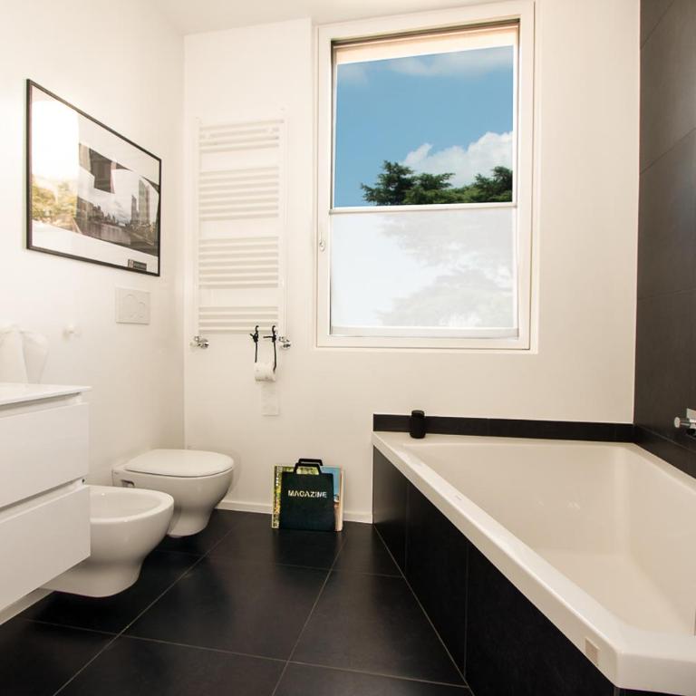 Room In Roma Isole - Camera Matrimoniale con Bagno in Comune - 3